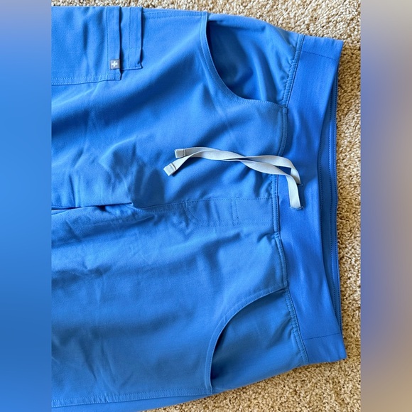 Women’s FIGS Technical Light Blue Scrub Bottoms - Picture 2 of 9